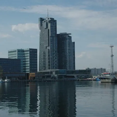 Wojcik Provans شقة